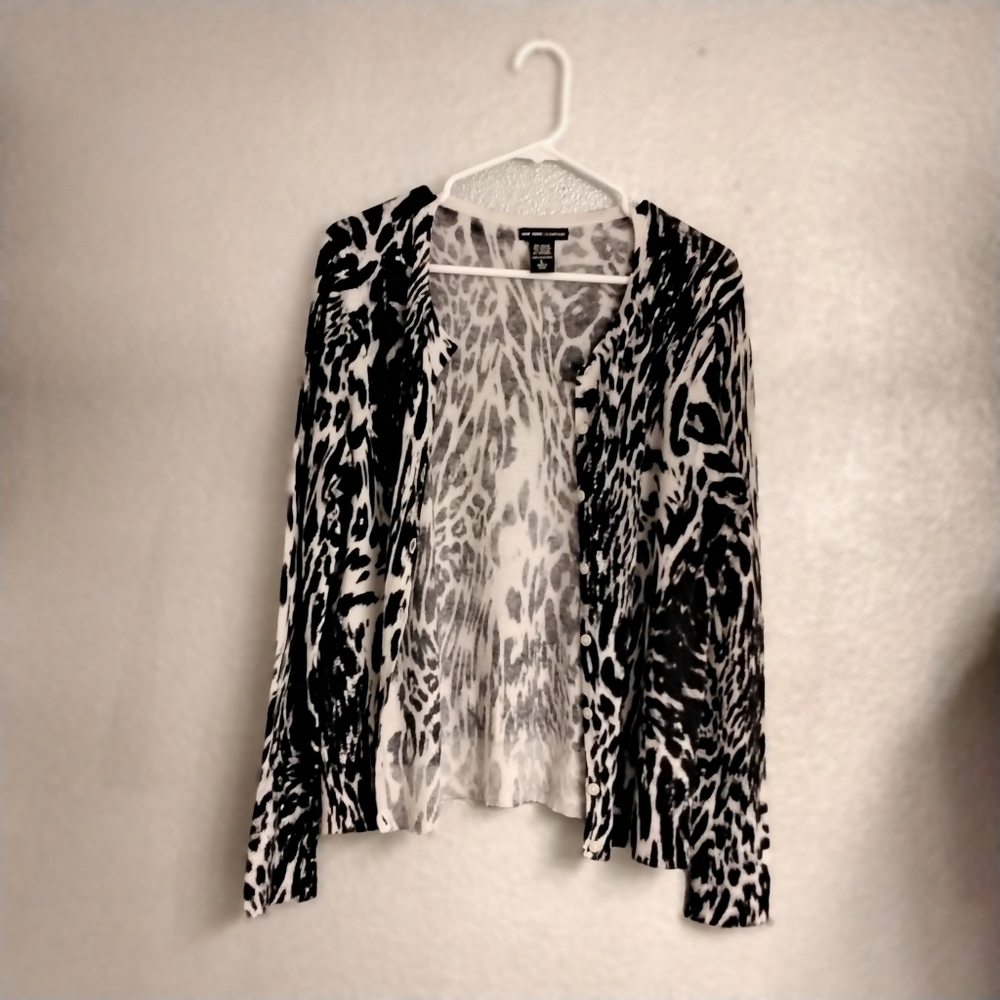 New York & Company Animal Print Sweater Size L - Picture 2 of 4
